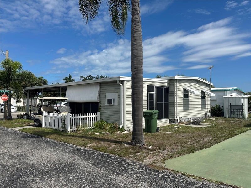 2503 16th St, Bradenton, FL 34205