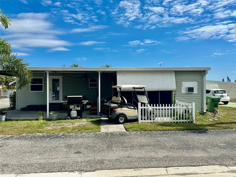 2503 16th St, Bradenton, FL 34205