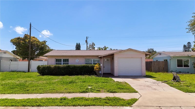 9483 55th St, Pinellas Park, FL 33782
