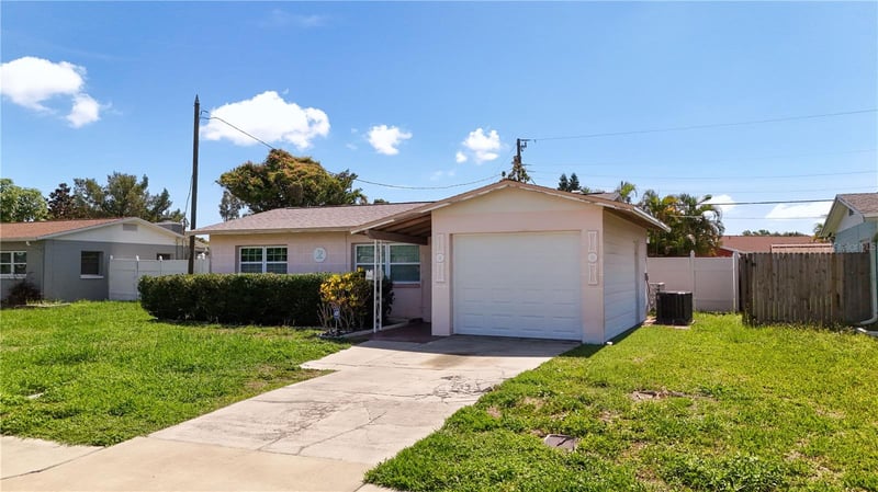 9483 55th St, Pinellas Park, FL 33782