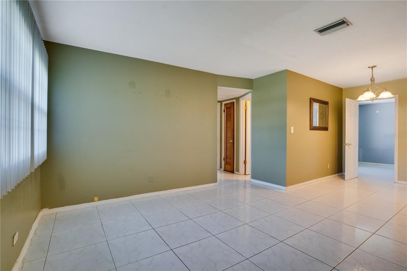 9483 55th St, Pinellas Park, FL 33782