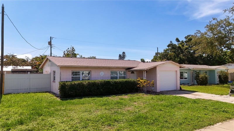 9483 55th St, Pinellas Park, FL 33782