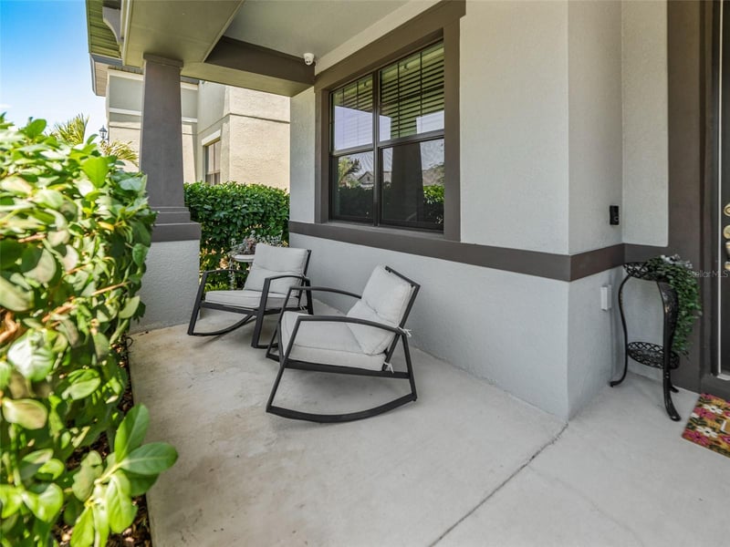 1220 Florablu Dr, Seffner, FL 33584