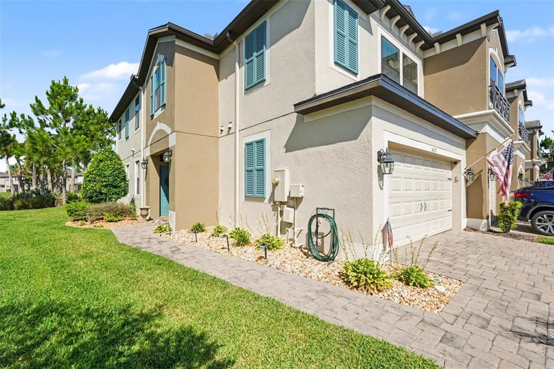 30329 Southwell Ln, Wesley Chapel, FL 33543