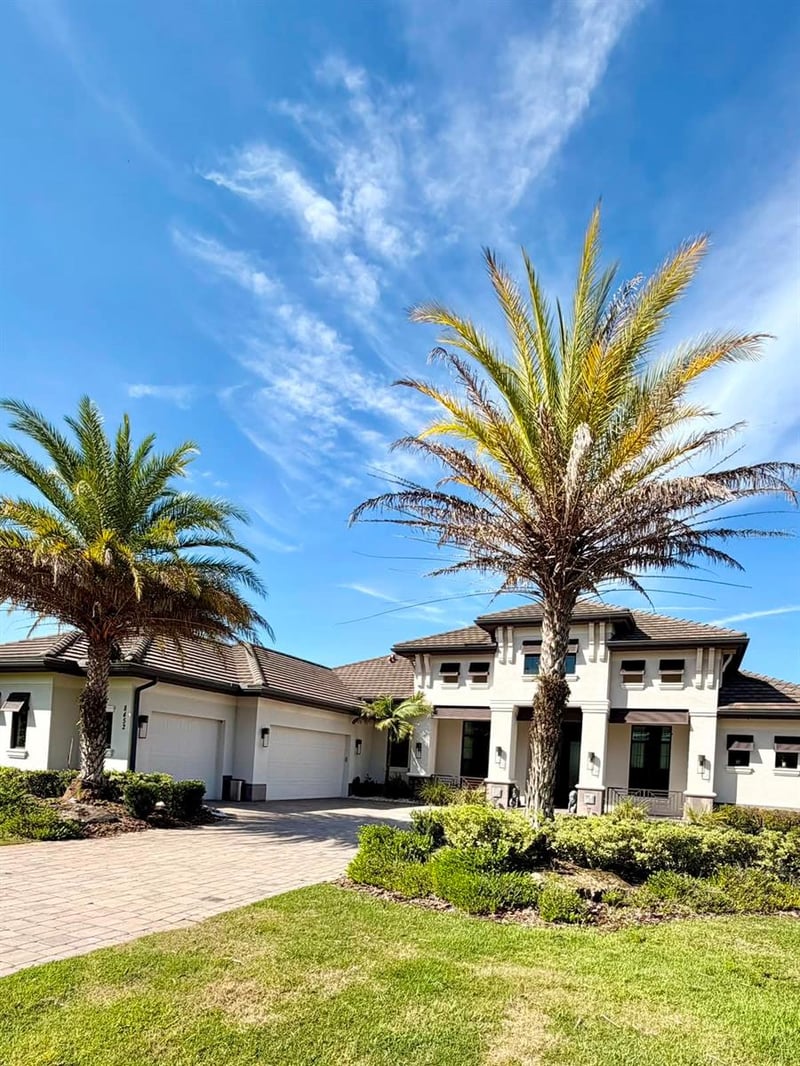 8452 Lindrick Ln, Bradenton, FL 34202