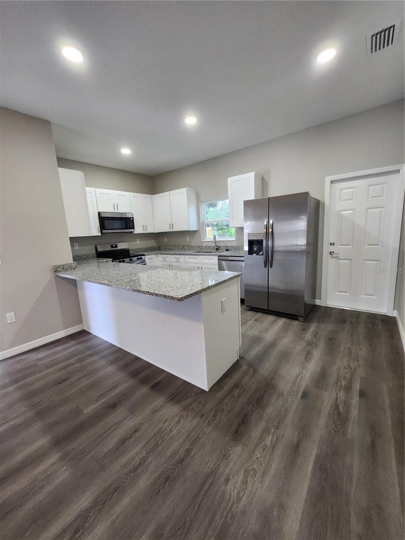 5024 Finders Ct, Tampa, FL 33617