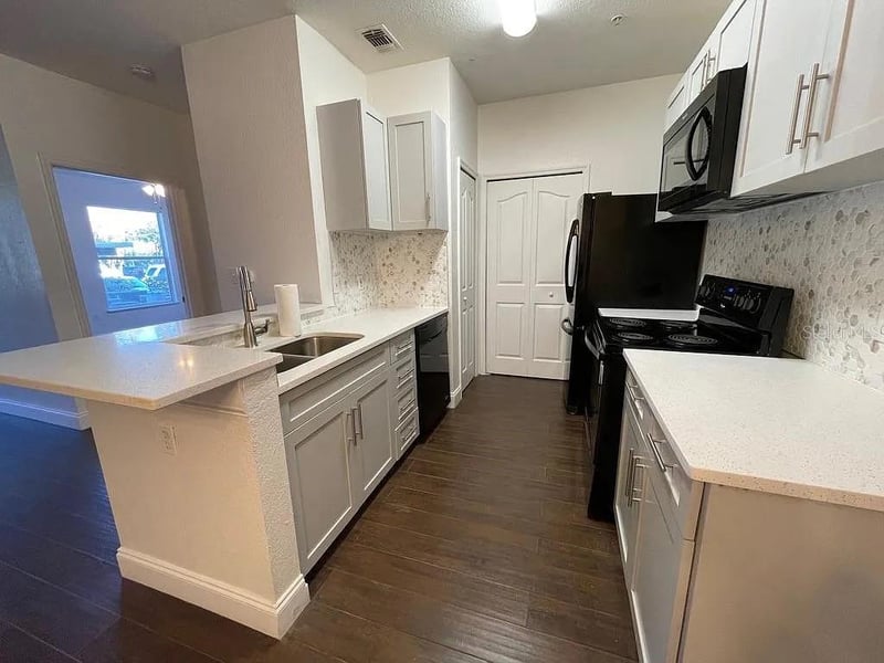 5821 Legacy Crescent Pl #102, Riverview, FL 33578