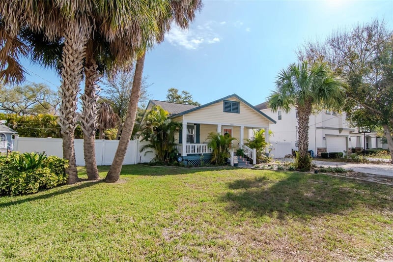 5802 3rd St, Tampa, FL 33611