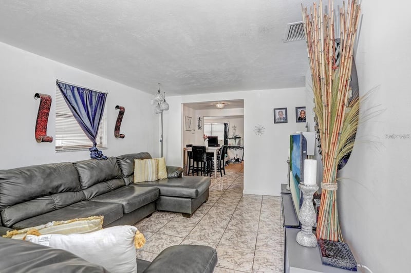 4833 Ashland Dr, Tampa, FL 33610