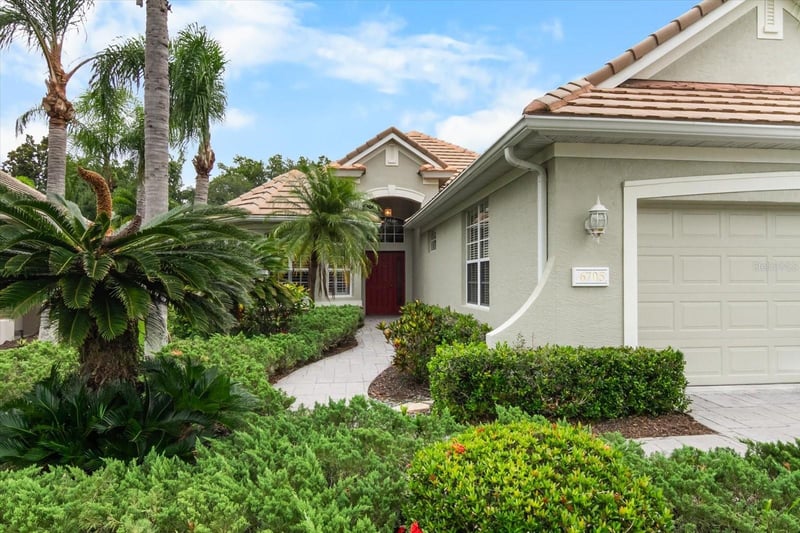 6705 Pebble Beach Way, Bradenton, FL 34202