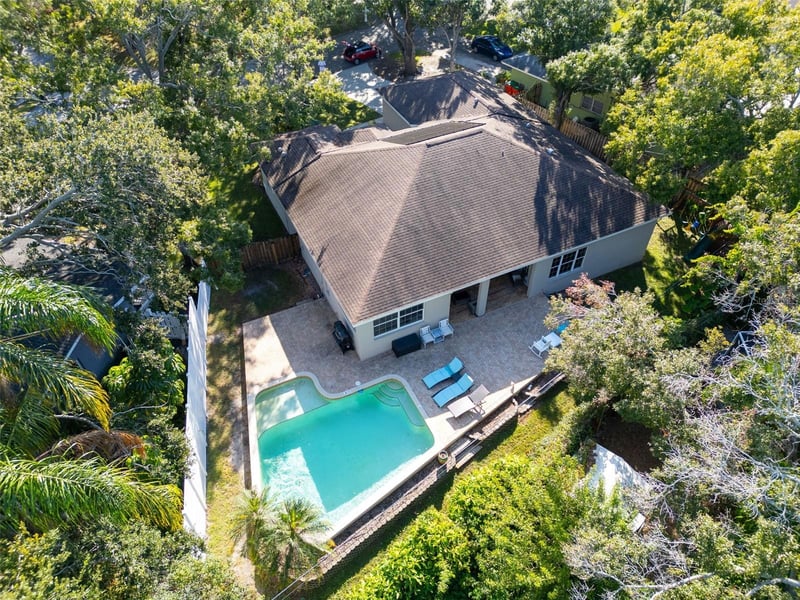 2270 Barbara Dr, Clearwater, FL 33764
