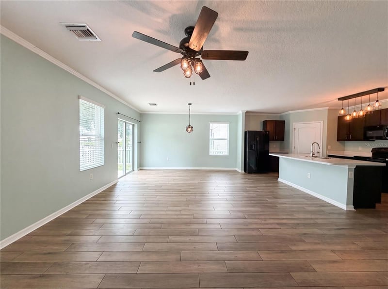 5805 71st St, Palmetto, FL 34221