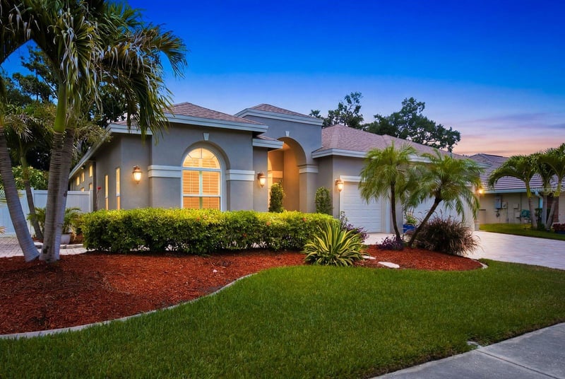 141 Old Oak Cir, Palm Harbor, FL 34683