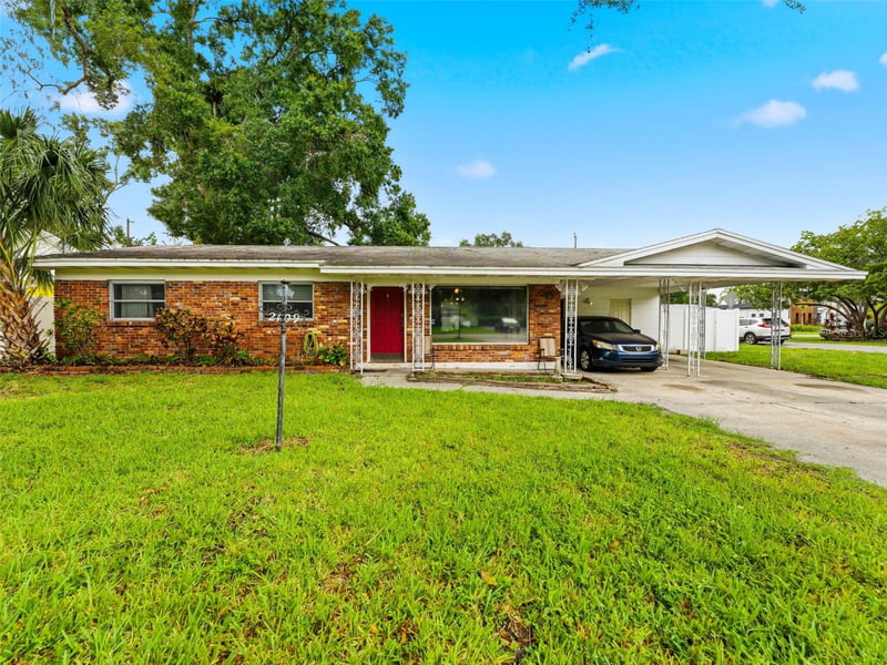 2109 Erna Dr, Tampa, FL 33603