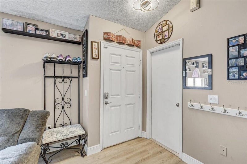 30257 Birdhouse Dr, Wesley Chapel, FL 33545