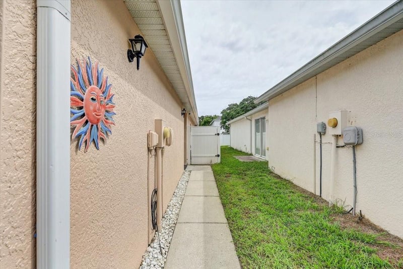 30257 Birdhouse Dr, Wesley Chapel, FL 33545