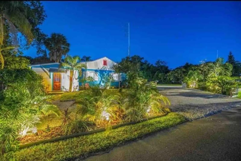 1999 Betty Ln, Clearwater, FL 33755
