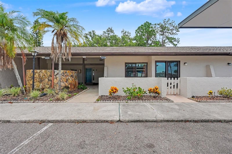 1208 Highland Ave #121, Largo, FL 33771