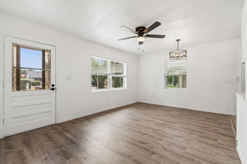 203 Pevetty Dr, Plant City, FL 33563