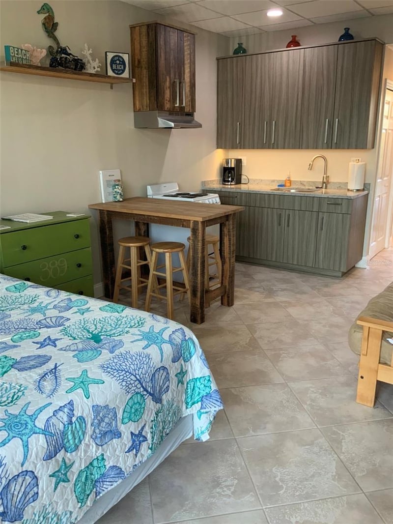 18399 Gulf Blvd #389, Indian Shores, FL 33785