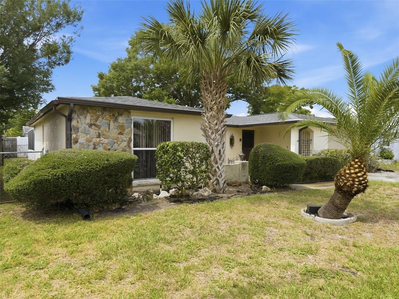 7230 Westcott Dr, Port Richey, FL 34668