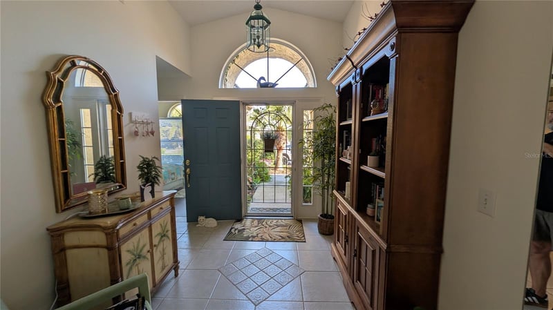5406 83rd Ter, Sarasota, FL 34243