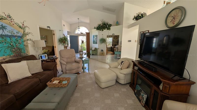 5406 83rd Ter, Sarasota, FL 34243