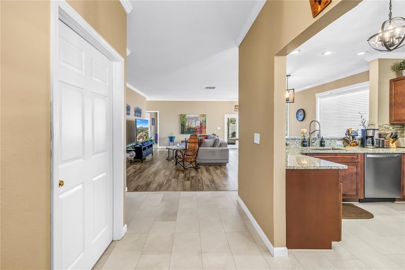 2318 Cherry St, Tampa, FL 33607
