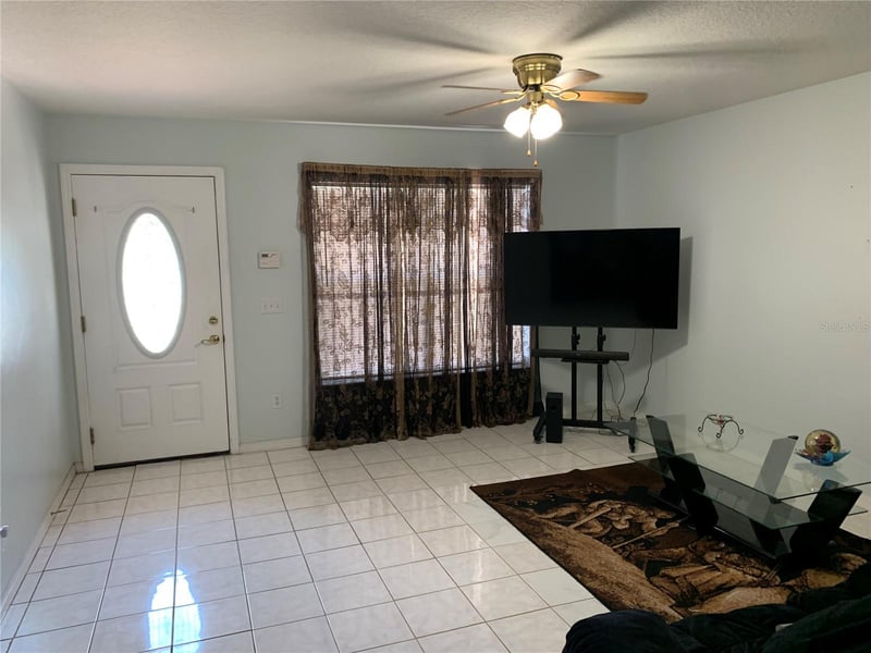 1807 Rampart St, Tampa, FL 33604