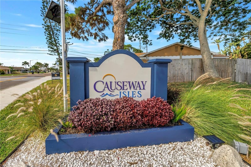 7901 Causeway Blvd, St Petersburg, FL 33707