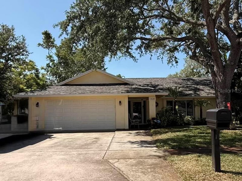 13125 Cimarron Cir, Largo, FL 33774
