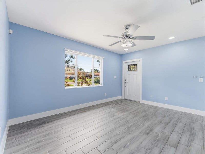 2305 Crawford St, Tampa, FL 33604