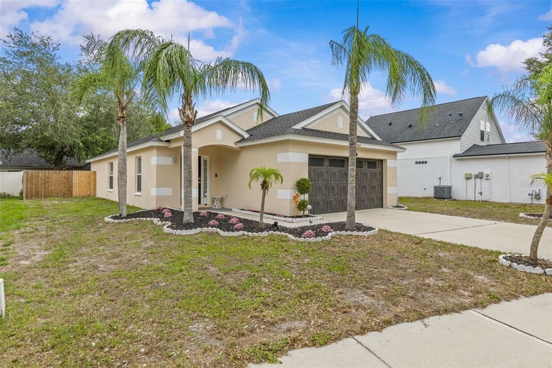 10611 Lakeside Vista Dr, Riverview, FL 33569