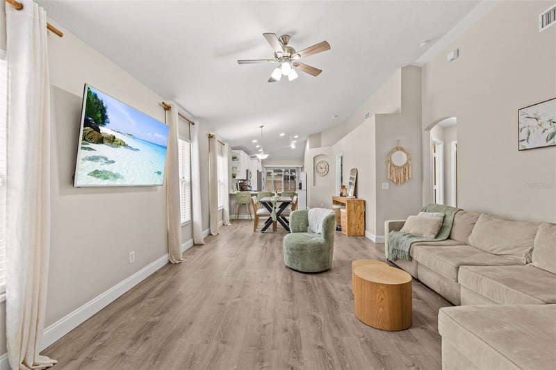 10611 Lakeside Vista Dr, Riverview, FL 33569