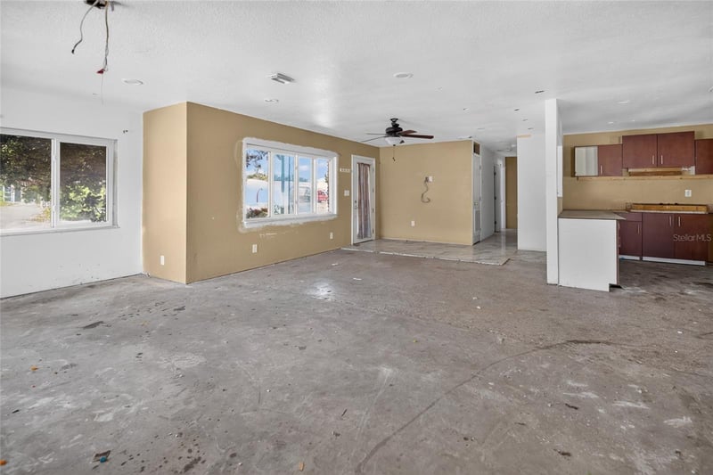 5609 Larimer Dr, Tampa, FL 33615