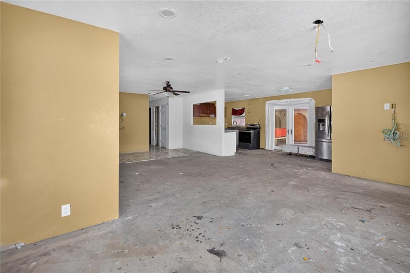 5609 Larimer Dr, Tampa, FL 33615