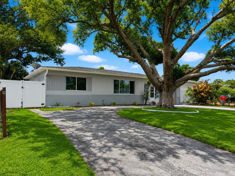 6000 42nd Ave, St Petersburg, FL 33709