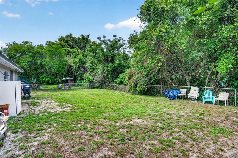 14002 Morgan St, Dade City, FL 33525