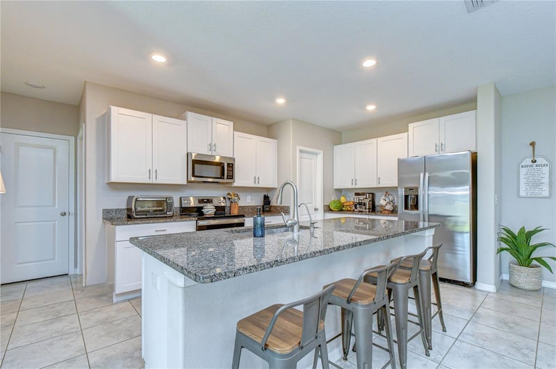 17917 Cloudless Bliss Dr, Lutz, FL 33558