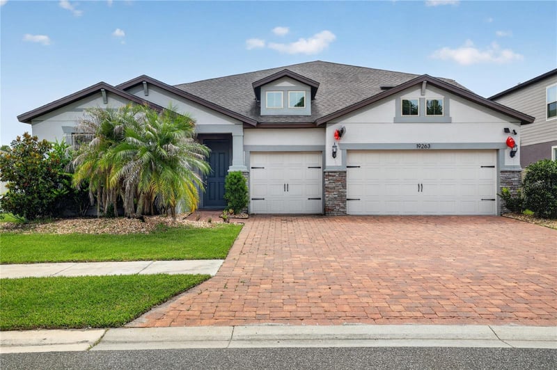19263 Briarbrook Dr, Tampa, FL 33647