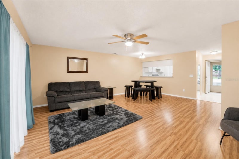 602 Saint Henry Dr, Brandon, FL 33511