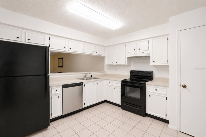 602 Saint Henry Dr, Brandon, FL 33511