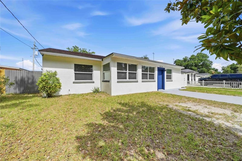 9310 Dartmouth Ave, Tampa, FL 33612