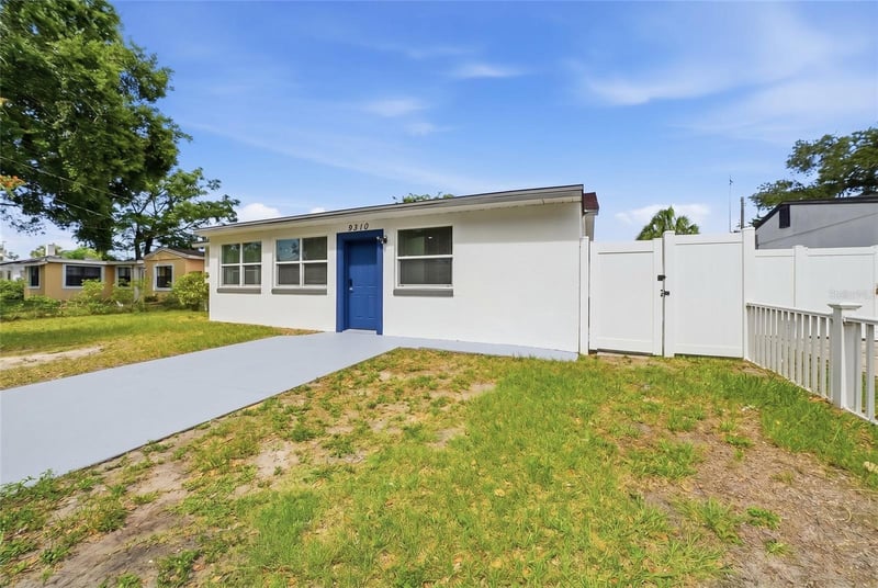9310 Dartmouth Ave, Tampa, FL 33612