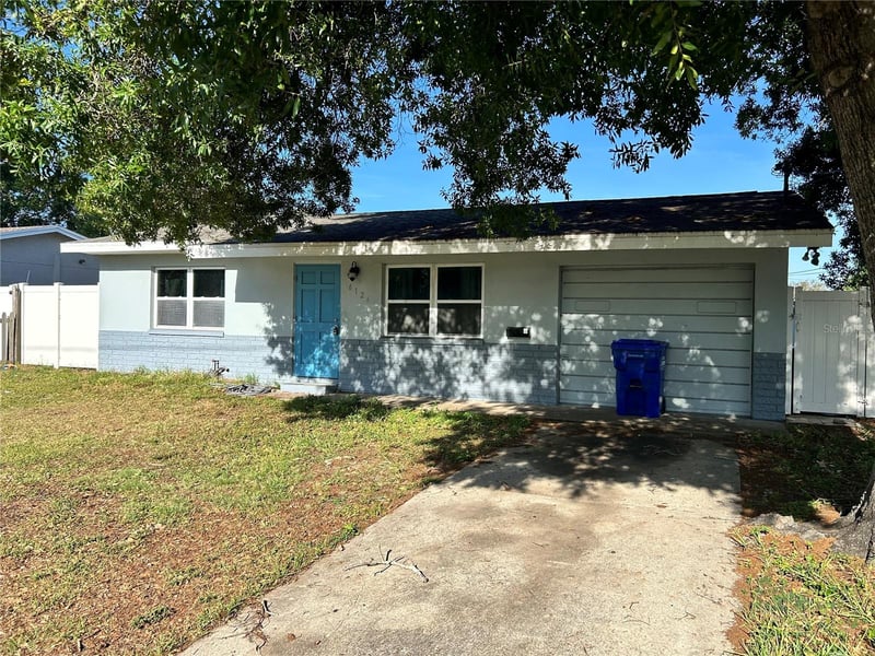 6126 58th St, Kenneth City, FL 33709