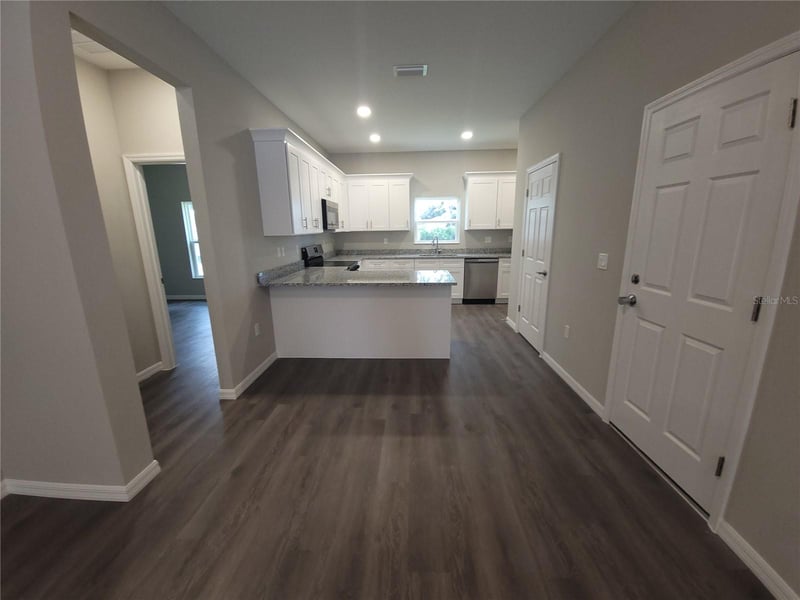 5025 Finders Ct, Tampa, FL 33617