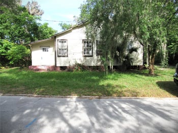 14 Lake St, Crescent City, FL 32112