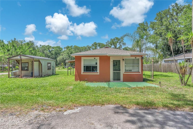 1006 Gray St, Plant City, FL 33563