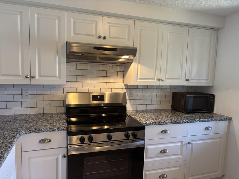 4115 Hampton Dr #n/a, New Port Richey, FL 34652