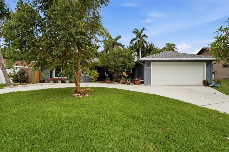 1524 84th St, Bradenton, FL 34209